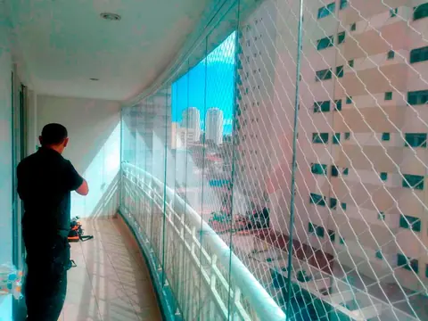 Projeto real em vidro executado pela FT Vidraçaria